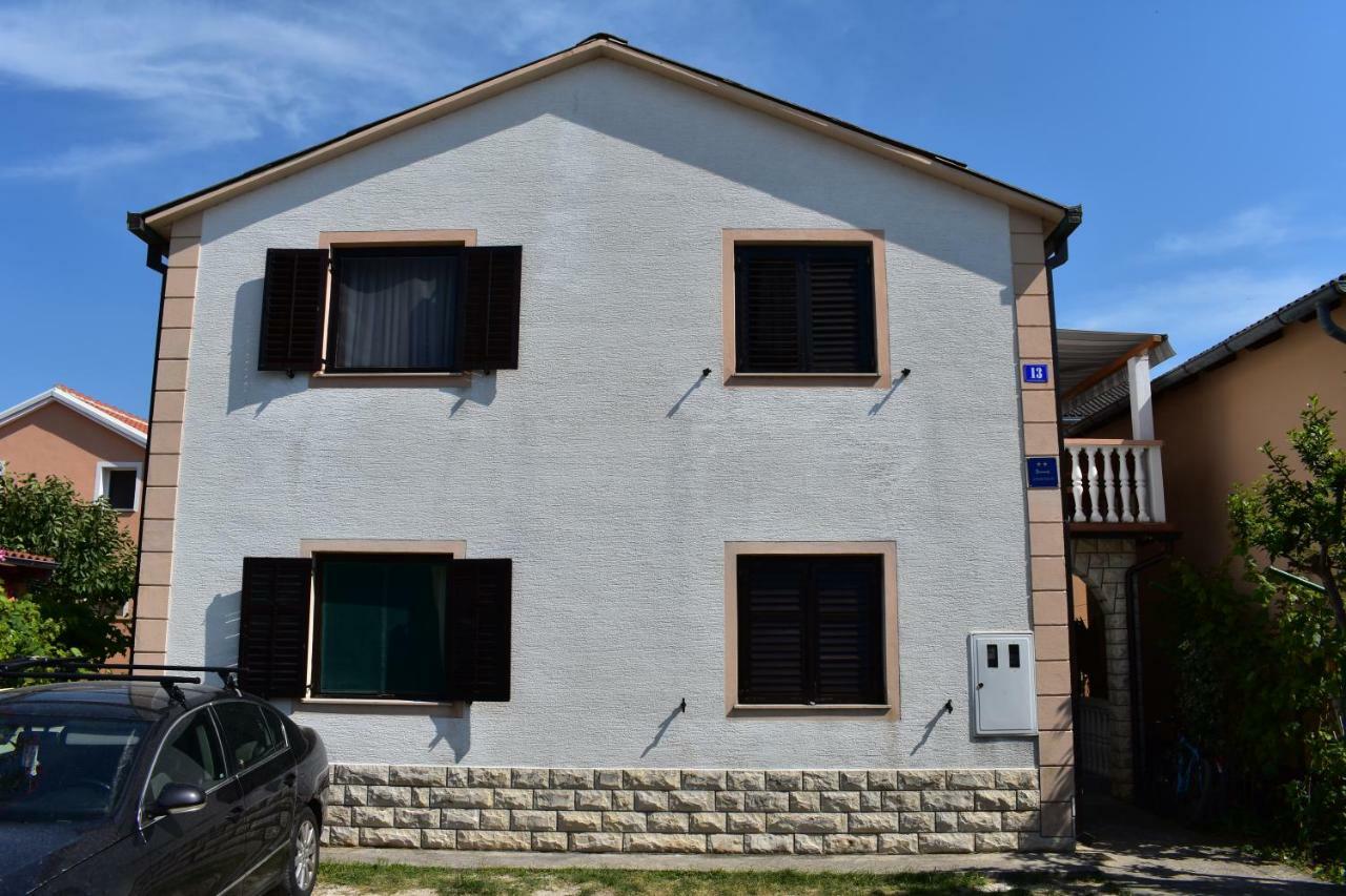 Apartman Nin-Dodo Luaran gambar