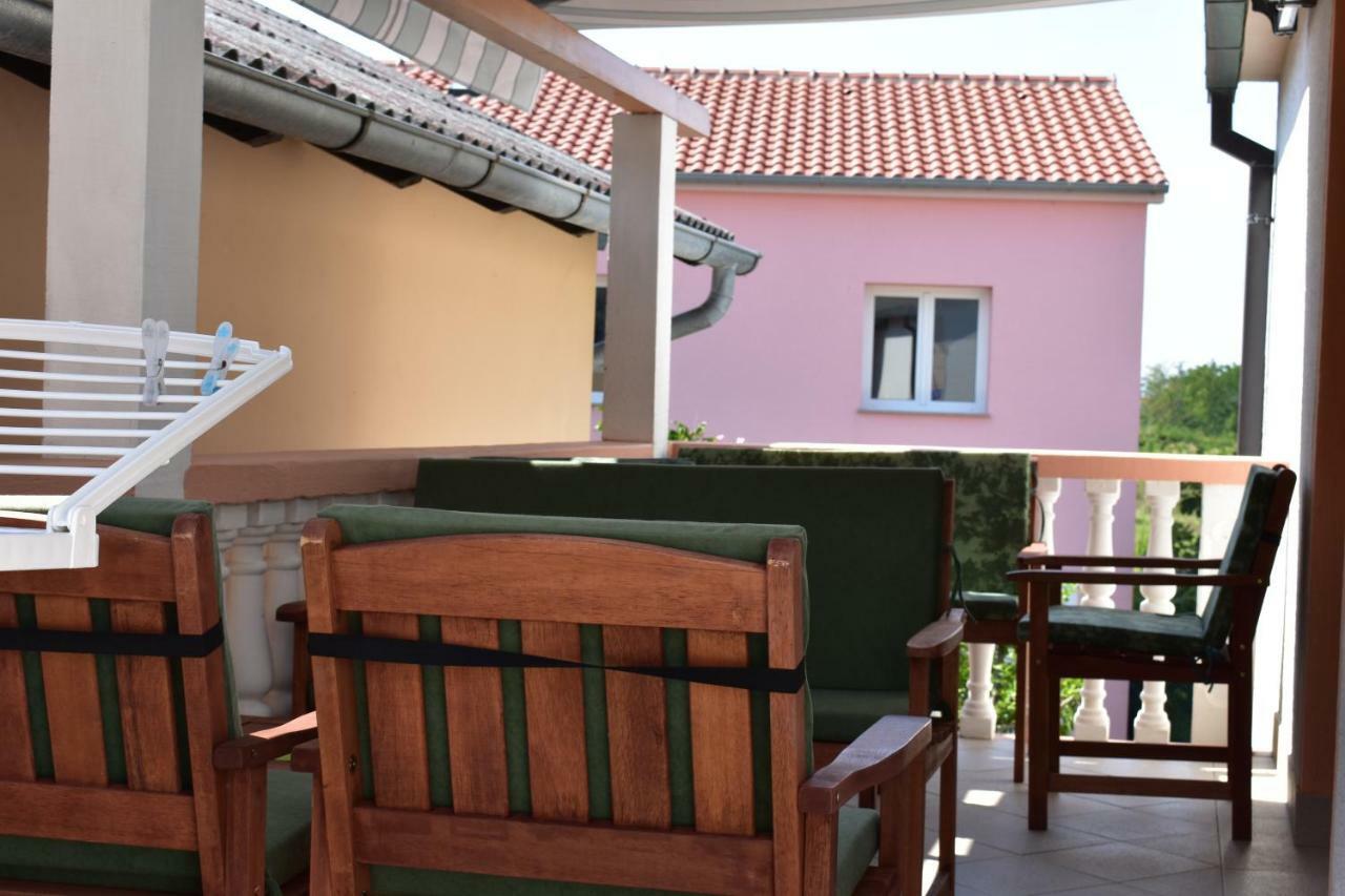 Apartman Nin-Dodo Luaran gambar