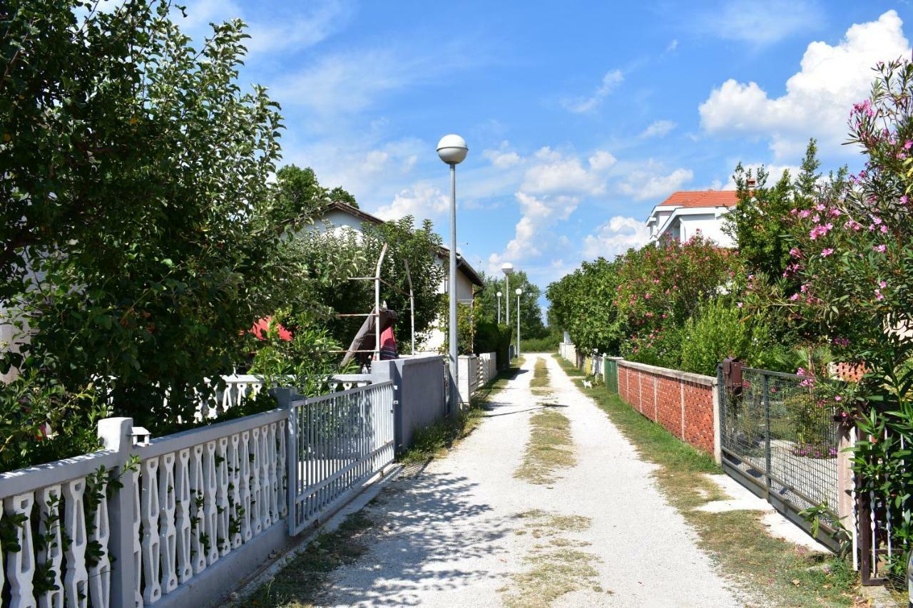 Apartman Nin-Dodo Luaran gambar